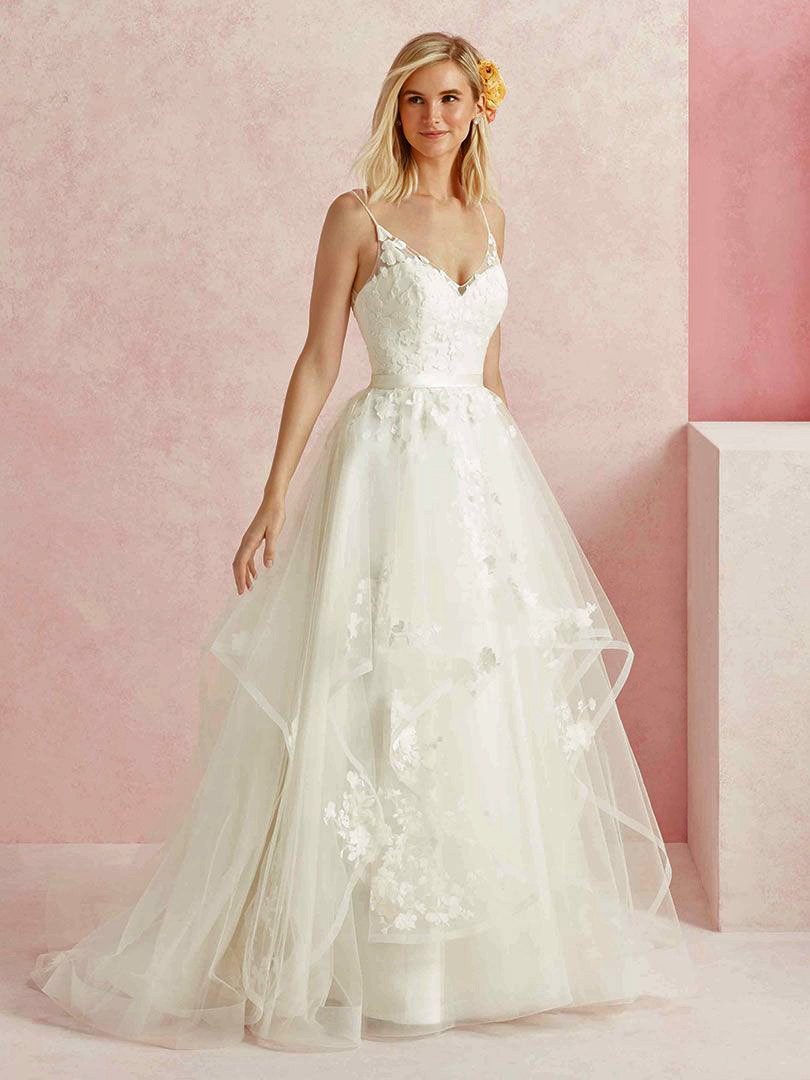 Top 5 Affordable  Ballgown Wedding  Dresses  Under  1 000  
